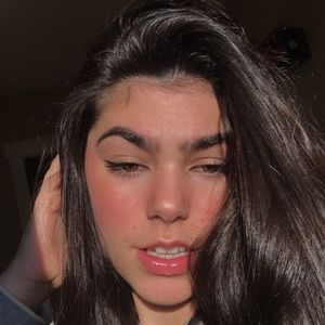 Meet your Posher, Georgia